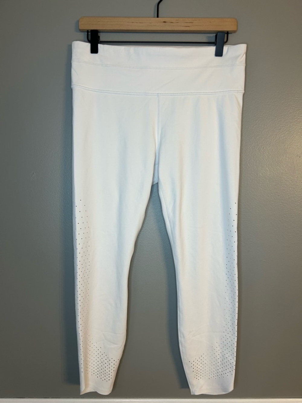 Athleta Women’s White Fearless Tadasana Chakra High Rise Leggings, Size Large - Picture 3 of 12